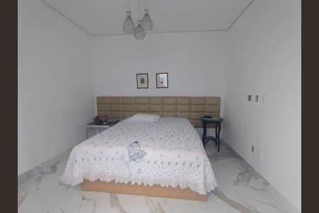 Foto 13 de casa à venda com 3 quartos, 560m² em Estância Silveira, Contagem