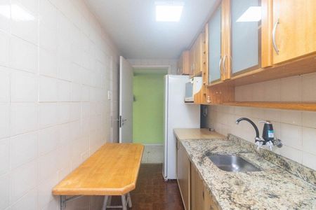 Cozinha  de apartamento para alugar com 1 quarto, 47m² em Independência, Porto Alegre
