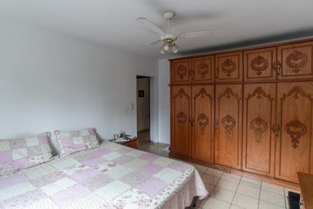 Casa à venda com 263m², 3 quartos e 6 vagas Casa à venda com 263m², 3 quartos e 6 vagasSuíte