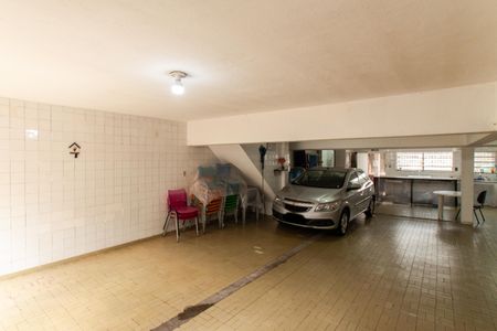 Casa à venda com 263m², 3 quartos e 6 vagas Casa à venda com 263m², 3 quartos e 6 vagasGaragem