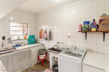 Casa à venda com 263m², 3 quartos e 6 vagas Casa à venda com 263m², 3 quartos e 6 vagasÁrea de Serviço e Quintal