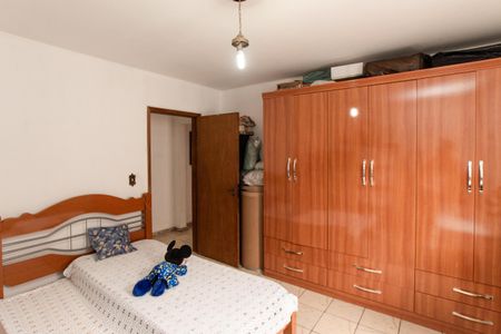 Casa à venda com 263m², 3 quartos e 6 vagas Casa à venda com 263m², 3 quartos e 6 vagasQuarto 1