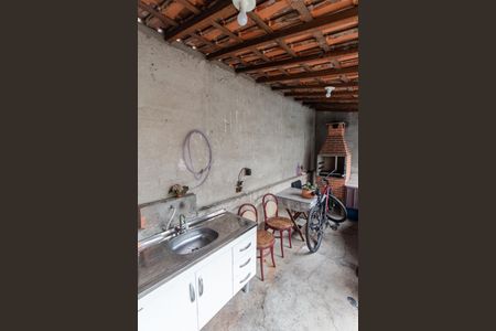 Casa à venda com 263m², 3 quartos e 6 vagas Casa à venda com 263m², 3 quartos e 6 vagasÁrea de Serviço e Quintal