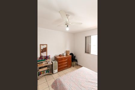 Casa à venda com 263m², 3 quartos e 6 vagas Casa à venda com 263m², 3 quartos e 6 vagasQuarto 2