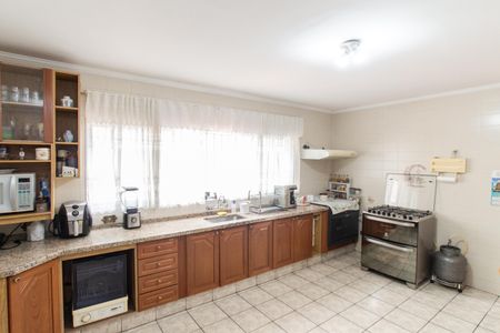 Casa à venda com 263m², 3 quartos e 6 vagas Casa à venda com 263m², 3 quartos e 6 vagasCozinha