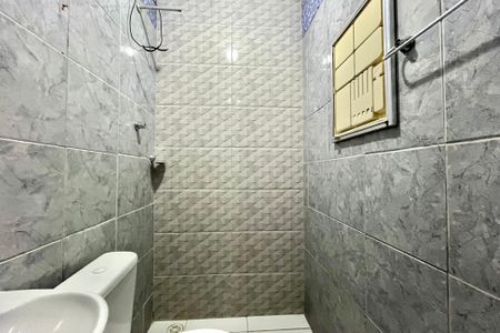 Banheiro de casa para alugar com 1 quarto, 45m² em Americanópolis, São Paulo