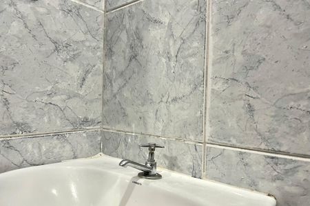 Casa para alugar com 45m², 1 quarto e sem vaga Casa para alugar com 45m², 1 quarto e sem vagaBanheiro