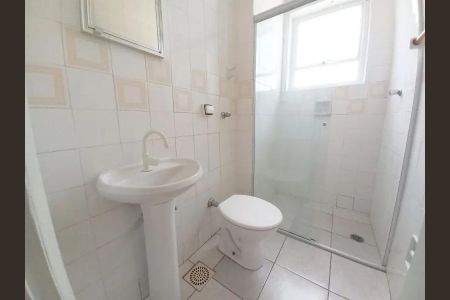 Banheiro de apartamento para alugar com 1 quarto, 40m² em Rio Branco, Porto Alegre