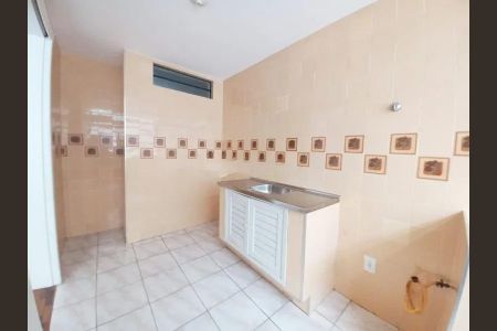 Cozinha  de apartamento para alugar com 1 quarto, 40m² em Rio Branco, Porto Alegre