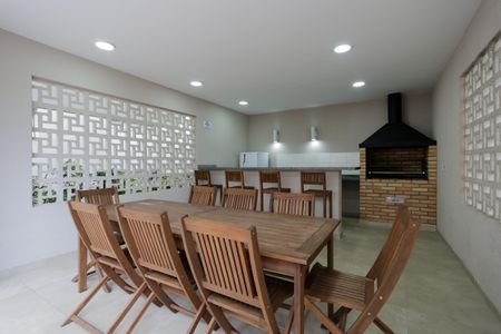 Apartamento para alugar com 42m², 2 quartos e 1 vaga Apartamento para alugar com 42m², 2 quartos e 1 vagaÁrea comum - Churrasqueira 2