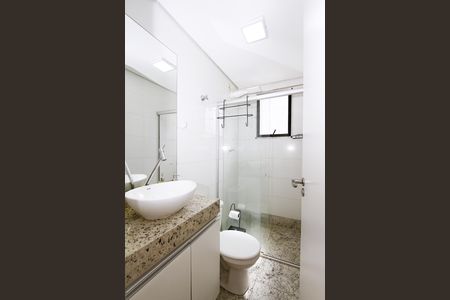 Apartamento para alugar com 74m², 2 quartos e 2 vagasBanheiro Social