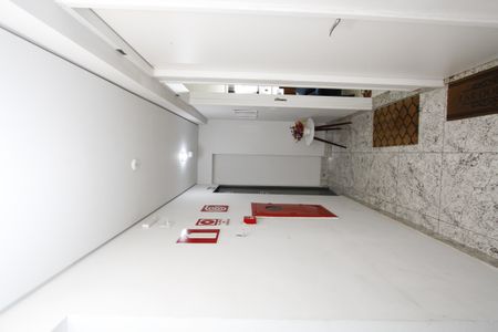 Apartamento para alugar com 74m², 2 quartos e 2 vagasEntrada