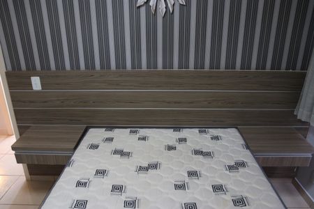 Quarto 01 de apartamento para alugar com 2 quartos, 54m² em Setor Negrão de Lima, Goiânia