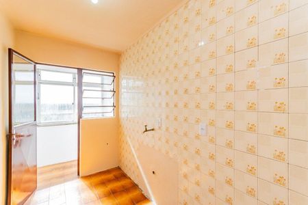 Cozinha de apartamento para alugar com 2 quartos, 66m² em Humaitá, Porto Alegre