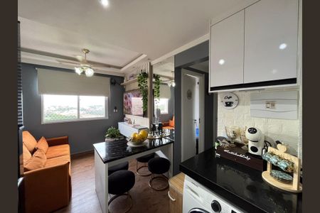 Sala/Cozinha de apartamento para alugar com 2 quartos, 34m² em Parque Fongaro, São Paulo