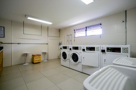 Apartamento para alugar com 70m², 2 quartos e 1 vagaÁrea comum - Lavanderia
