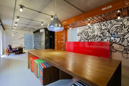 Apartamento para alugar com 70m², 2 quartos e 1 vagaÁrea comum - Salão de festas