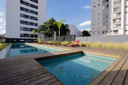 Apartamento para alugar com 70m², 2 quartos e 1 vagaÁrea comum - Piscina