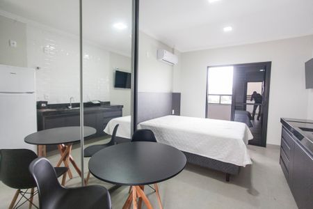 Sala de kitnet/studio para alugar com 1 quarto, 25m² em Santa Mônica, Uberlândia