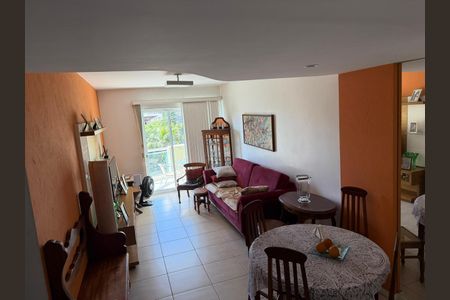 Apartamento à venda com 82m², 2 quartos e 1 vaga Apartamento à venda com 82m², 2 quartos e 1 vagaSala