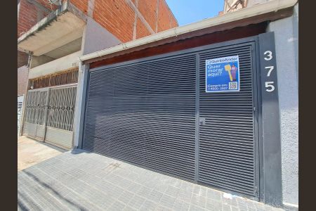 Fachada de casa à venda com 3 quartos, 125m² em Santa Maria, Osasco