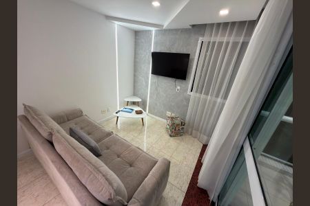 Sala de apartamento para alugar com 1 quarto, 58m² em Barra da Tijuca, Rio de Janeiro