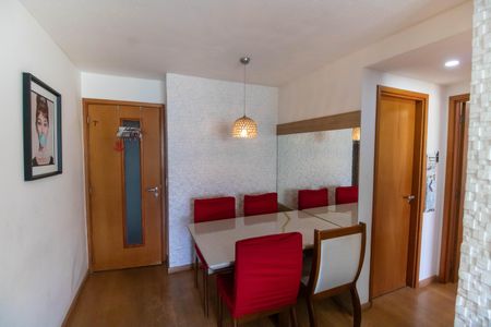 Apartamento para alugar com 70m², 2 quartos e 1 vagaSala