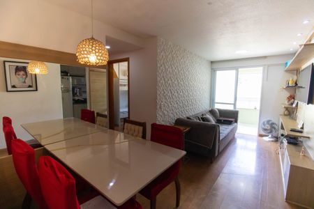 Sala de apartamento para alugar com 2 quartos, 70m² em Badu, Niterói