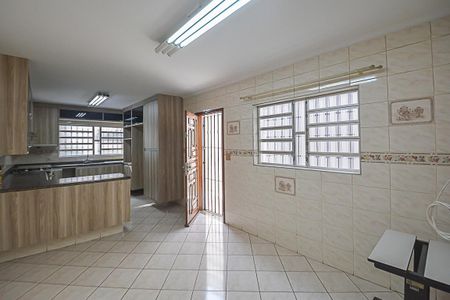 Casa à venda com 210m², 3 quartos e 2 vagas Casa à venda com 210m², 3 quartos e 2 vagasCozinha