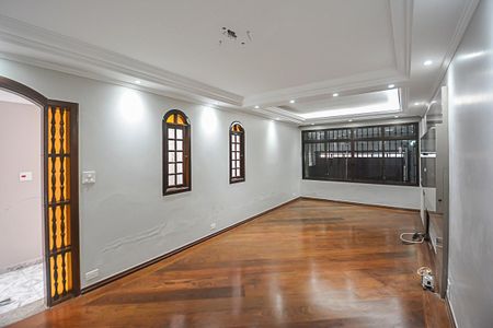 Casa à venda com 210m², 3 quartos e 2 vagas Casa à venda com 210m², 3 quartos e 2 vagasSala