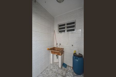 Casa à venda com 210m², 3 quartos e 2 vagas Casa à venda com 210m², 3 quartos e 2 vagasÁrea de Serviço