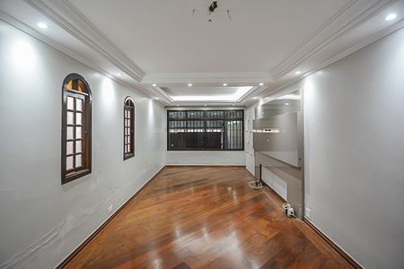 Casa à venda com 210m², 3 quartos e 2 vagas Casa à venda com 210m², 3 quartos e 2 vagasSala