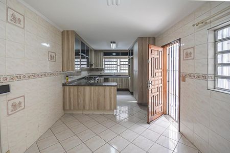 Casa à venda com 210m², 3 quartos e 2 vagas Casa à venda com 210m², 3 quartos e 2 vagasCozinha