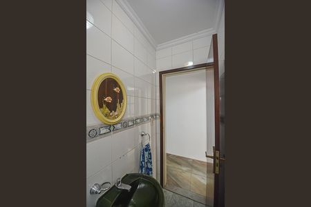 Casa à venda com 210m², 3 quartos e 2 vagas Casa à venda com 210m², 3 quartos e 2 vagasLavabo