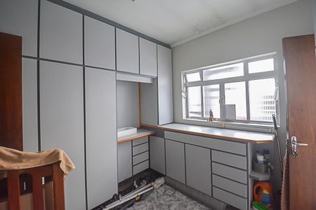Casa à venda com 210m², 3 quartos e 2 vagas Casa à venda com 210m², 3 quartos e 2 vagasQuarto de Serviço