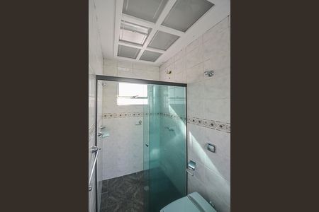 Casa à venda com 210m², 3 quartos e 2 vagas Casa à venda com 210m², 3 quartos e 2 vagasBanheiro da Suíte