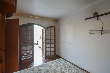 Casa à venda com 210m², 3 quartos e 2 vagas Casa à venda com 210m², 3 quartos e 2 vagasQuarto Suíte