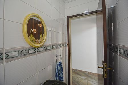 Casa à venda com 210m², 3 quartos e 2 vagas Casa à venda com 210m², 3 quartos e 2 vagasLavabo