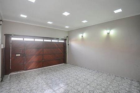 Casa à venda com 210m², 3 quartos e 2 vagas Casa à venda com 210m², 3 quartos e 2 vagasGaragem