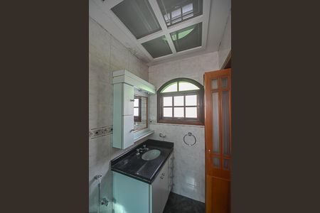 Casa à venda com 210m², 3 quartos e 2 vagas Casa à venda com 210m², 3 quartos e 2 vagasBanheiro da Suíte