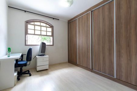 Casa para alugar com 140m², 2 quartos e 1 vagaQuarto 2