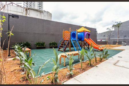 Apartamento para alugar com 39m², 2 quartos e sem vaga Apartamento para alugar com 39m², 2 quartos e sem vagaÁrea comum - Playground
