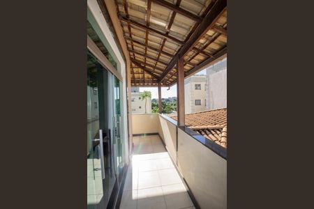 Casa à venda com 350m², 4 quartos e 4 vagasVaranda do Quarto 1