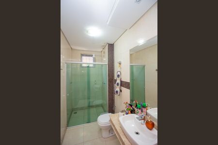 Casa à venda com 350m², 4 quartos e 4 vagasBanheiro Social 1