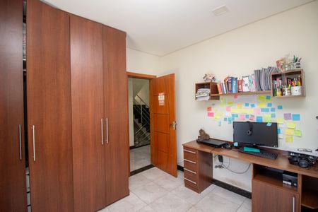 Casa à venda com 350m², 4 quartos e 4 vagasQuarto 1