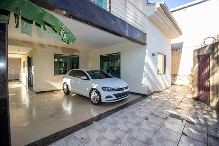 Casa à venda com 350m², 4 quartos e 4 vagasGaragem