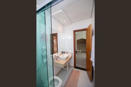 Casa à venda com 350m², 4 quartos e 4 vagasBanheiro Social