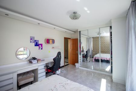 Casa à venda com 350m², 4 quartos e 4 vagasQuarto 2