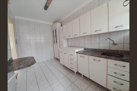 Cozinha  de apartamento para alugar com 2 quartos, 60m² em São Sebastião, Porto Alegre