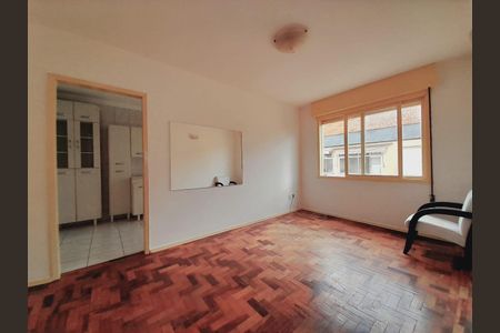 Sala  de apartamento para alugar com 2 quartos, 60m² em São Sebastião, Porto Alegre